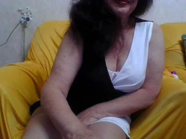 Sylvia-5 live webcam show