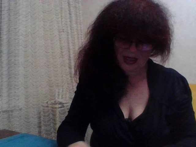 Sylvia-5 live cam on BongaCams