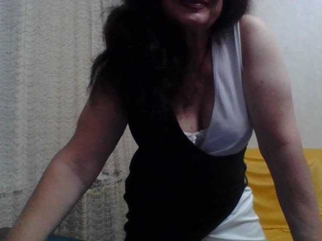 Sylvia-5 live webcam show