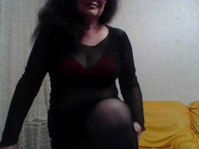 Sylvia-5 live cam