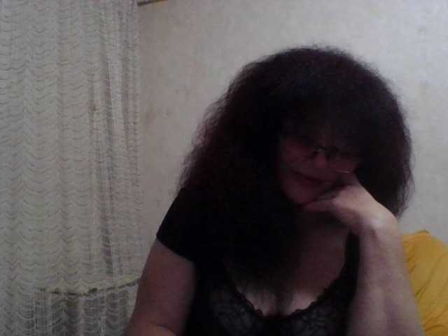 Sylvia-5 live cam preview