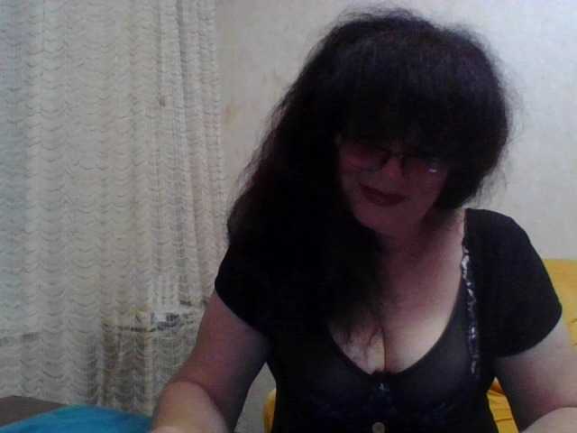 Sylvia-5 live cam on BongaCams