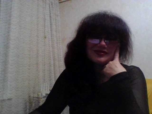 Sylvia-5 live webcam show