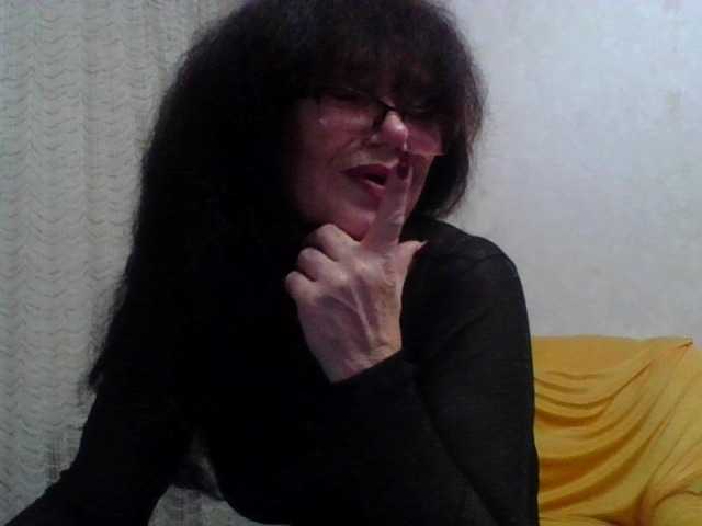 Sylvia-5 live cam on BongaCams