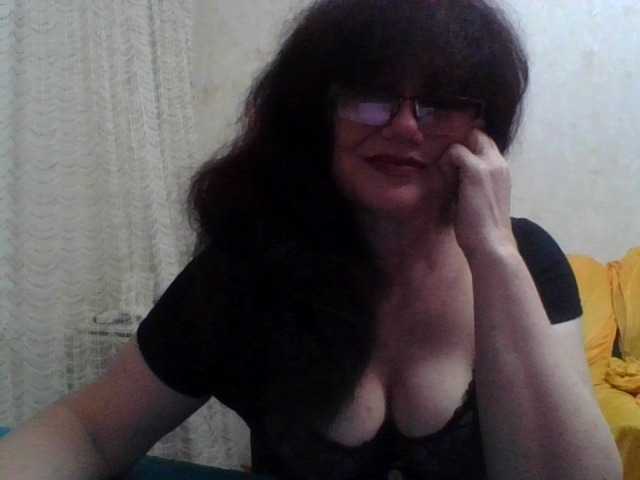 Sylvia-5 live cam on BongaCams