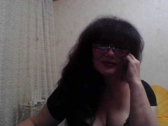 sylvia-5 live sex show