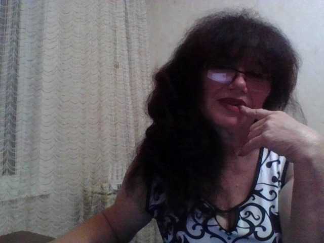 Sylvia-5 live webcam show