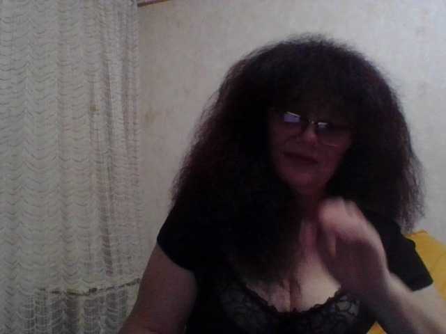 Sylvia-5 live cam preview