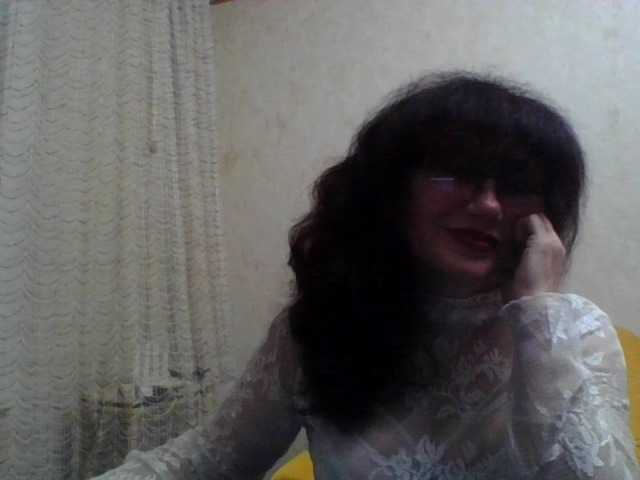 Sylvia-5 live webcam show