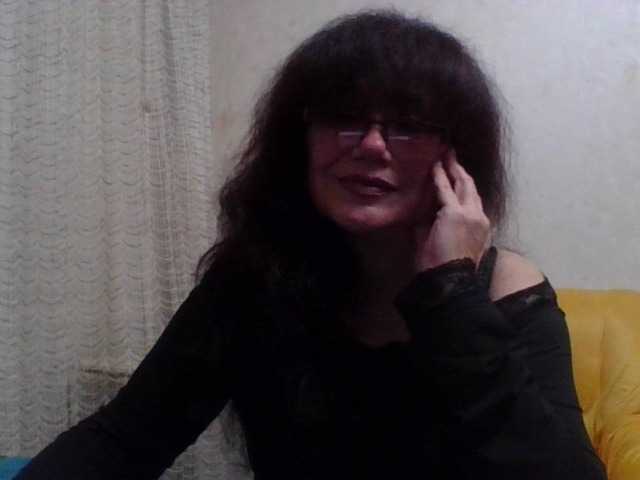 Sylvia-5 live cam preview