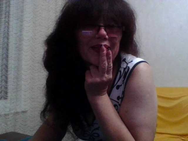 Sylvia-5 live cam on BongaCams