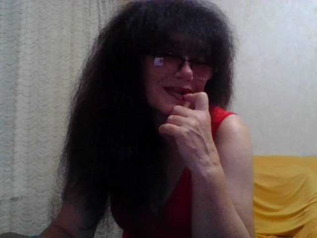 Sylvia-5 live cam on BongaCams