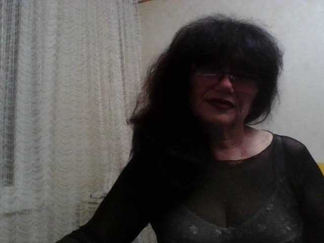 Sylvia-5 live cam on BongaCams