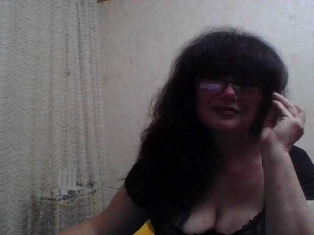 sylvia-5 live sex show
