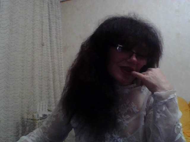 Sylvia-5 live webcam show