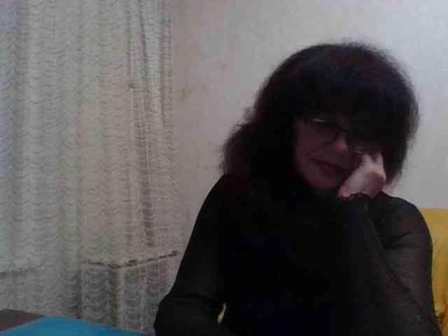 Sylvia-5 live female cam on bongacams