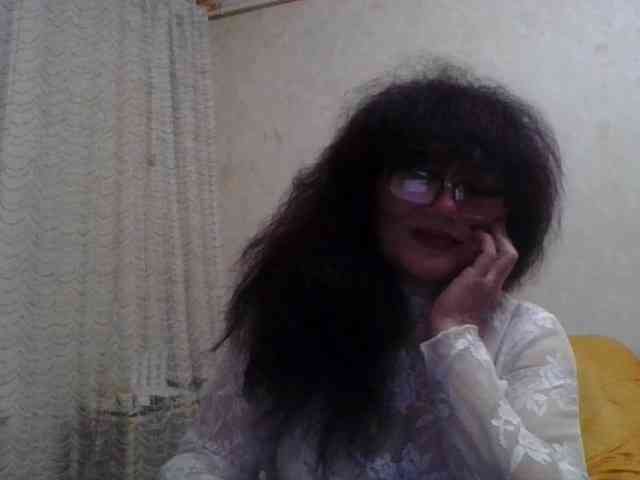 Sylvia-5 — live female cam on BongaCams