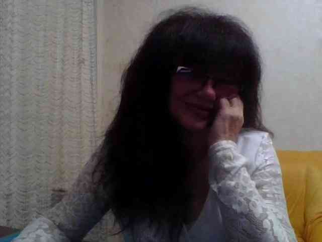 Sylvia-5 live female cam on bongacams