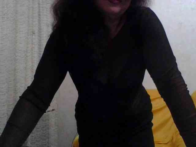 Sylvia-5 live female cam on bongacams