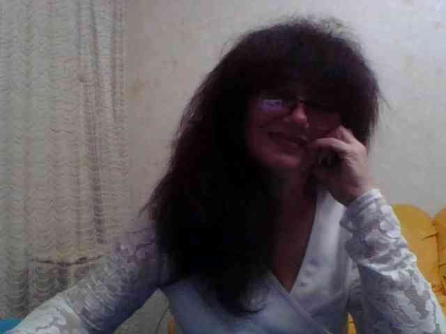 Sylvia-5 live female cam on bongacams
