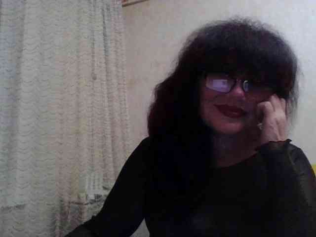 Sylvia-5 live female cam on bongacams