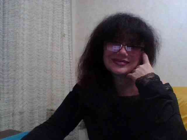 Sylvia-5 live female cam on bongacams