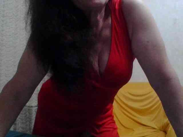 Sylvia-5 live female cam on bongacams