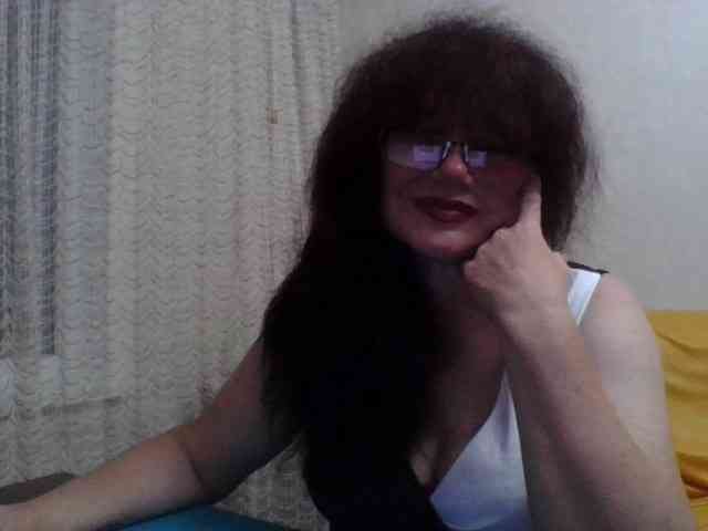 Sylvia-5 Live Webcam on BongaCams