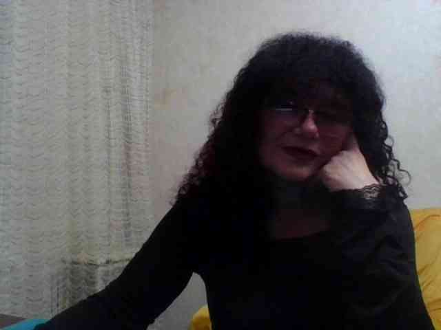 Sylvia-5's cam show statistics and live stream