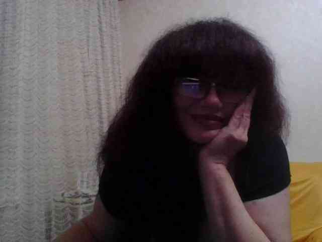 Sylvia-5 Live Webcam on BongaCams
