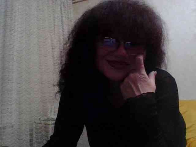 Sylvia-5 Live Webcam on BongaCams