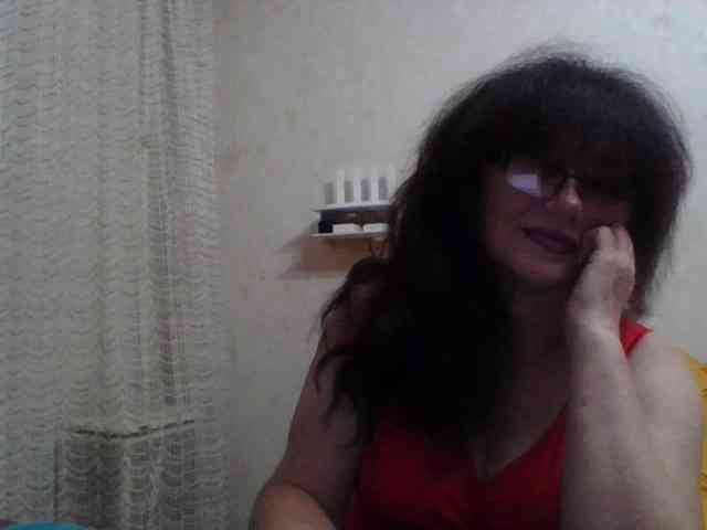 Sylvia-5 live female cam on bongacams