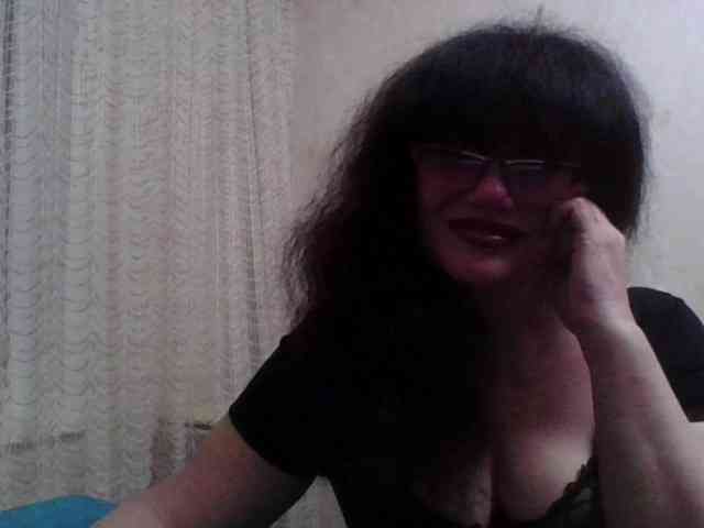 Sylvia-5 Live Webcam on BongaCams