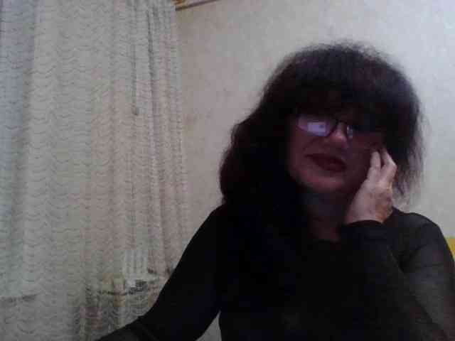 Sylvia-5 — live female cam on BongaCams
