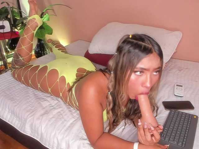 SofiaBennet live cam on BongaCams