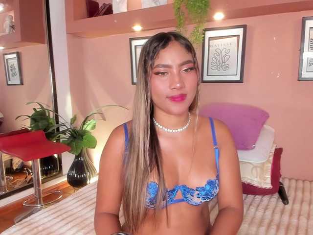 SofiaBennet live cam on BongaCams