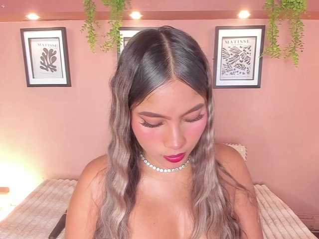 SofiaBennet live cam on BongaCams