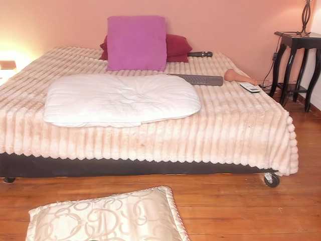 SofiaBennet live cam on BongaCams