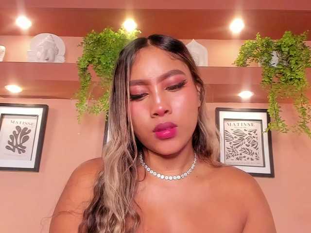SofiaBennet live cam on BongaCams