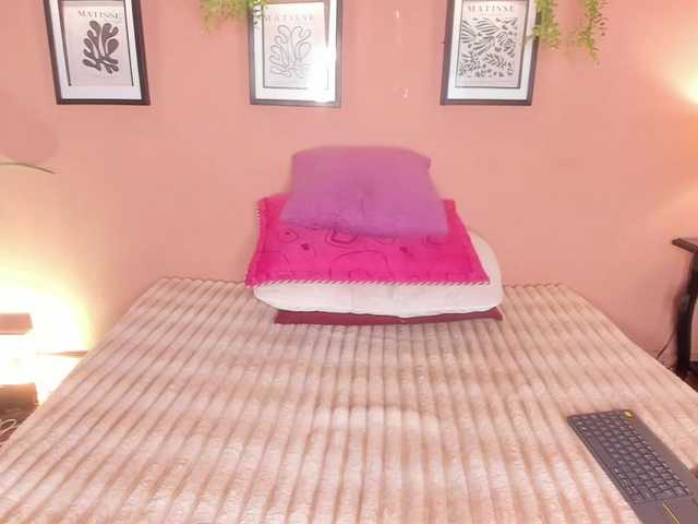 SofiaBennet live cam on BongaCams