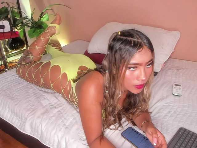 SofiaBennet live cam on BongaCams