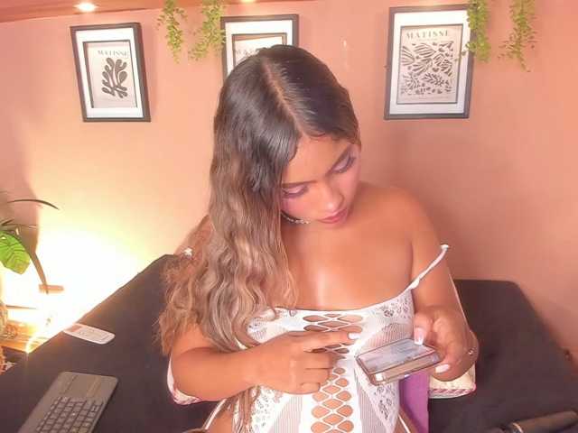 SofiaBennet live cam on BongaCams