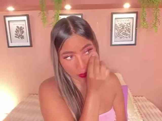 SofiaBennet webcam
