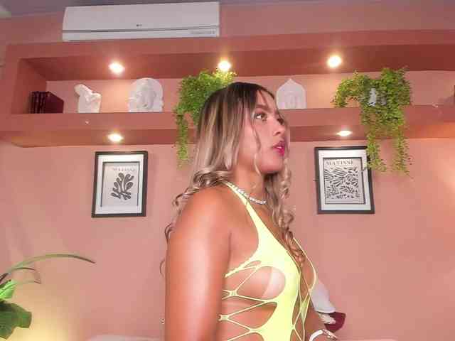 SofiaBennet webcam