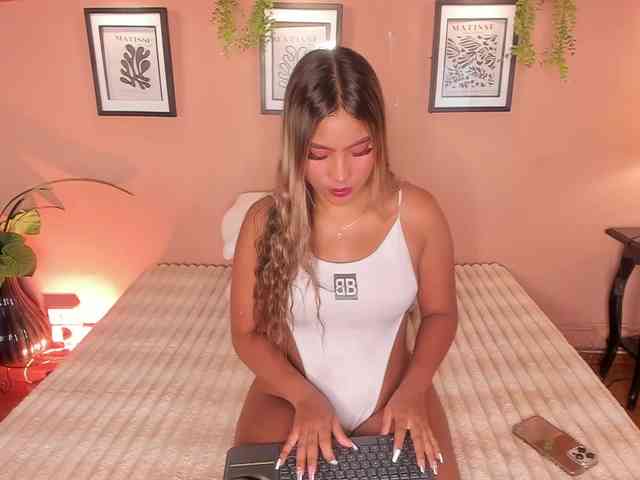 SofiaBennet webcam