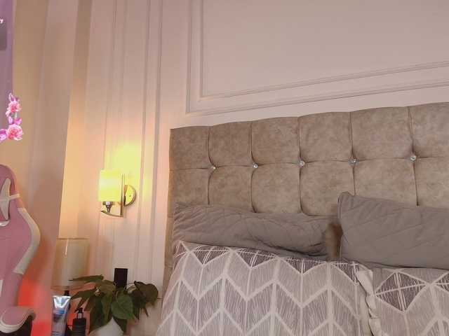 JasmineRoss live cam on BongaCams