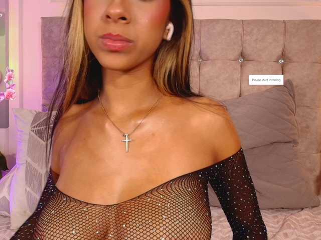 JasmineRoss live cam on BongaCams