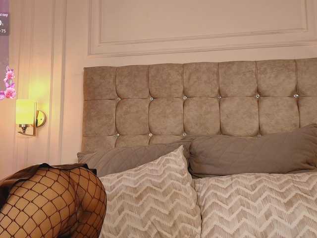 JasmineRoss live cam on BongaCams
