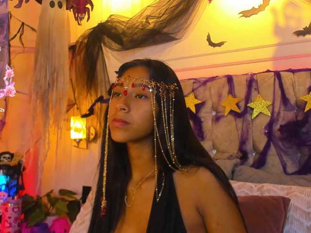 JasmineRoss live cam on BongaCams