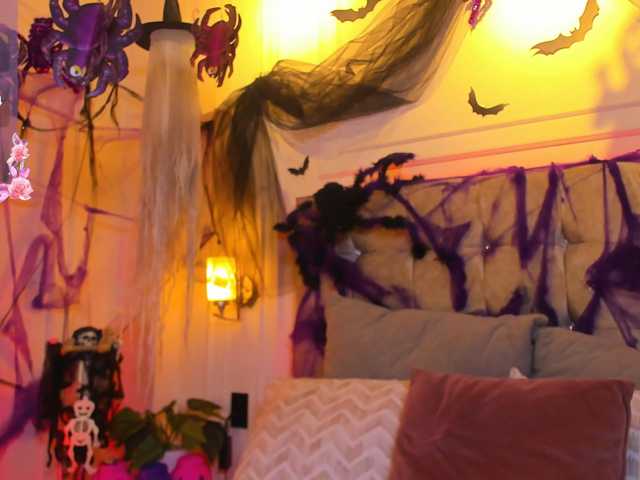 JasmineRoss live cam on BongaCams